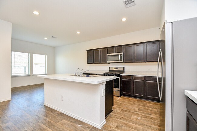 Building Photo - 21602 Zydeco Ct