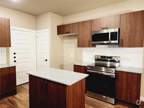 Building Photo - 9736 Grosbeak Ln