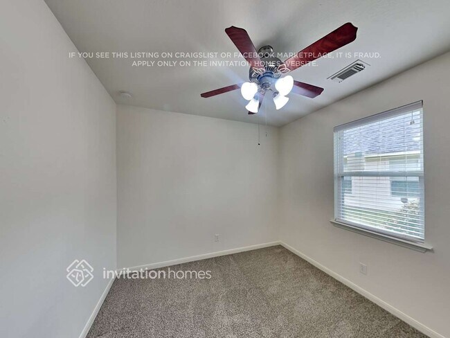 Building Photo - 17247 Marquette Point Ln