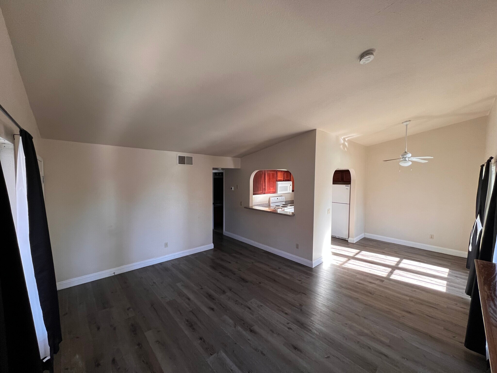 Building Photo - 3011 Sunfish Dr