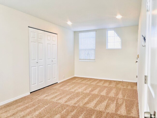 Building Photo - Must See Stunning Updated 3BR/2BA Home Available Now!