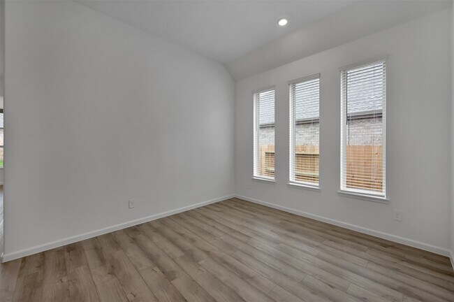 Building Photo - 17841 McClary Cardinal Dr