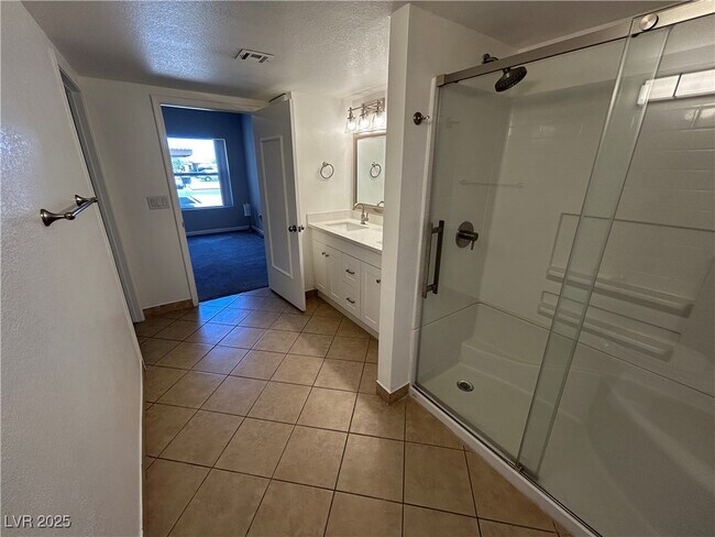 Building Photo - 6650 W Warm Springs Rd