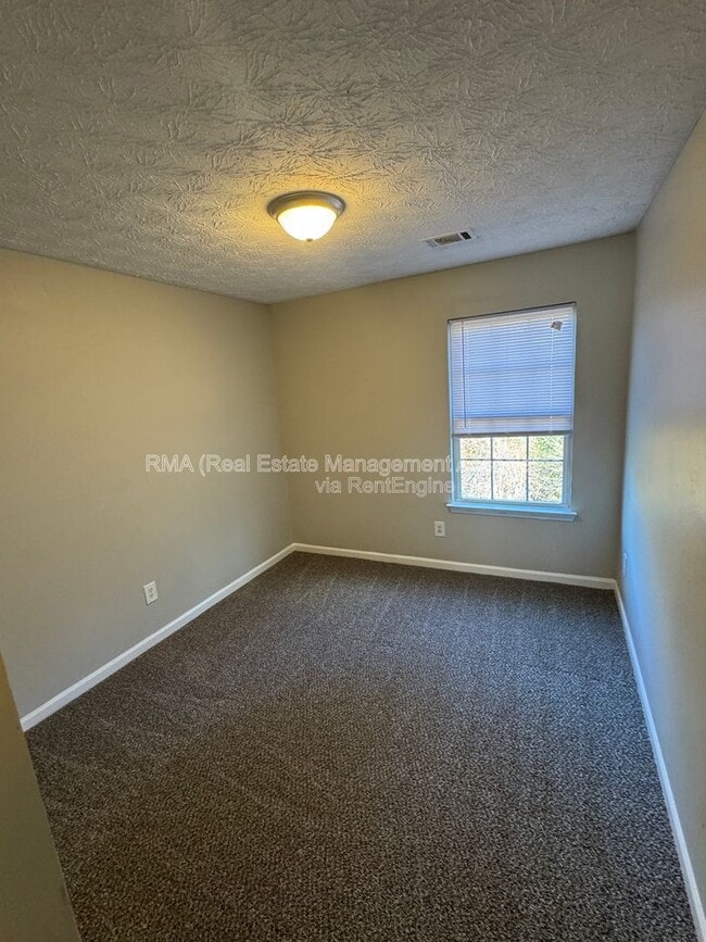 Building Photo - 1755 Carrington Dr