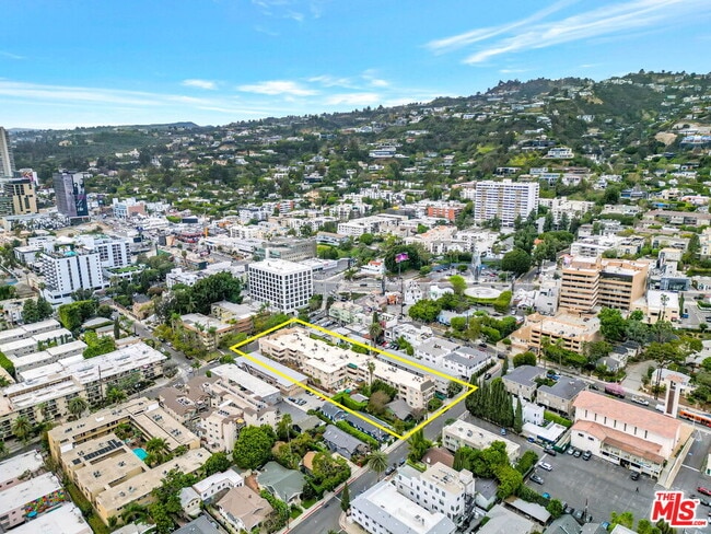 Building Photo - 1010 Palm Ave