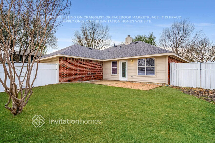 Building Photo - 8210 Quail Hollow Ct