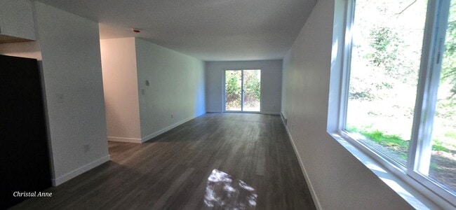 Building Photo - Fully Remodeled 3 bedroom in Grapeview