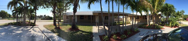 Building Photo - 498 W Drew St