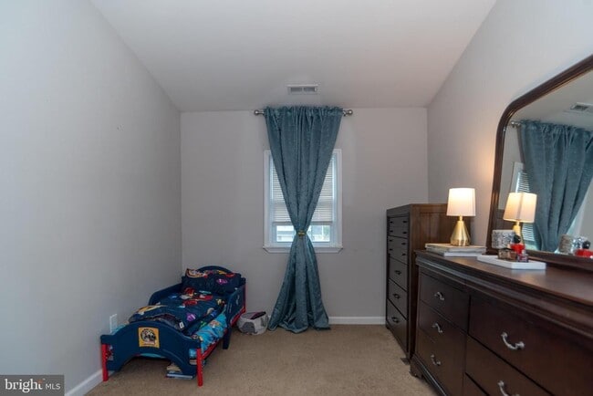 Building Photo - 70 Huckleberry Ln