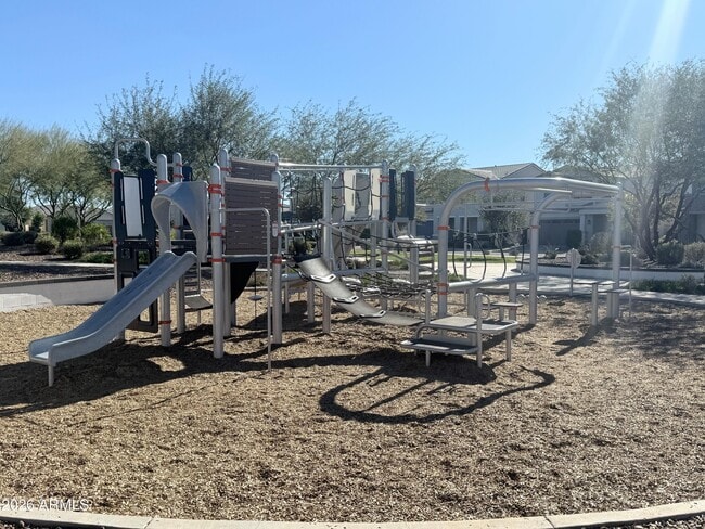 Building Photo - 17050 N 50th Pl