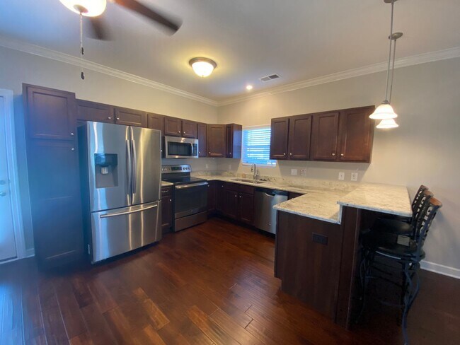 Building Photo - Amazing Murfreesboro Location / Fenced in Yard / Back Patio / Tons of Storage / Upstairs Bonus Ro...