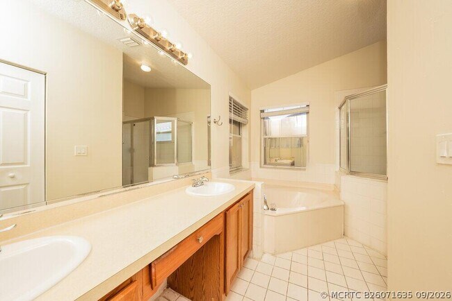 Building Photo - 11034 Harbour Springs Cir