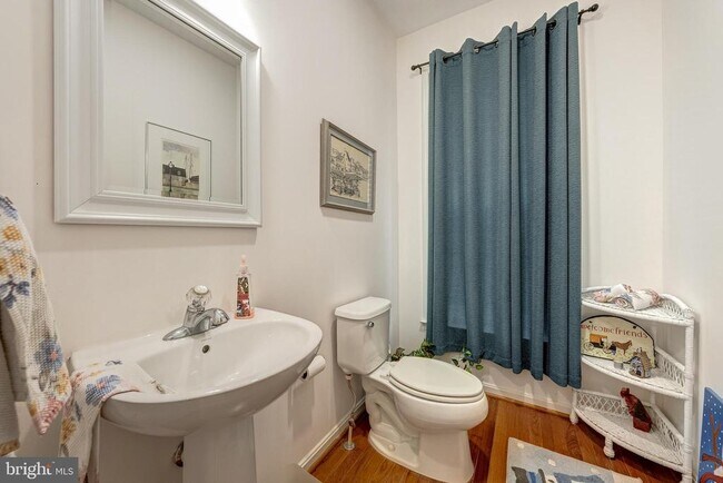 Building Photo - 22644 Amberjack Square