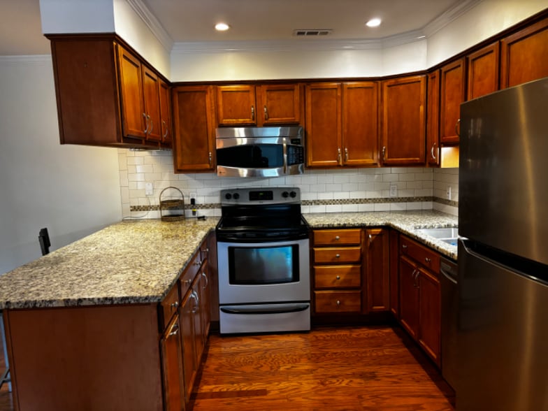 Building Photo - 271 Summerwalk Cir