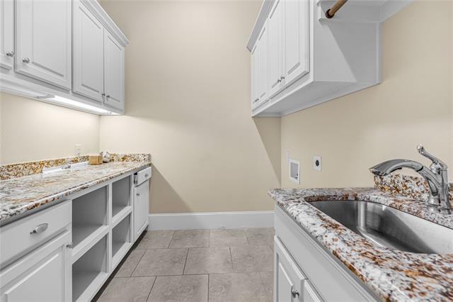 Building Photo - 3759 Broadmoor Way