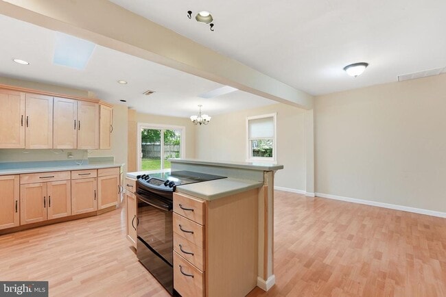 Building Photo - 7605 Fisher Dr