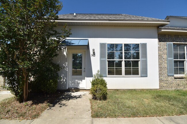 Building Photo - Pine Grove Apartments