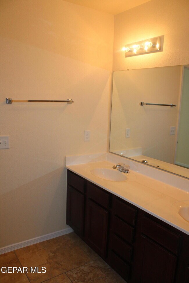 Building Photo - 12928 Hueco Pit Dr