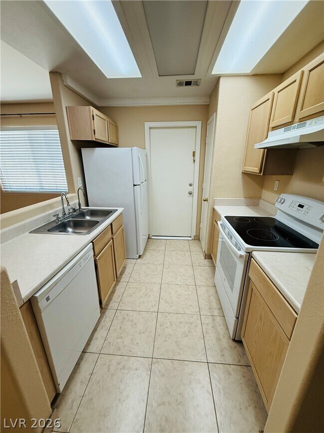 Building Photo - 3690 Pahrump Valley Blvd