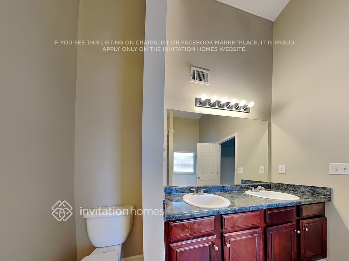 Building Photo - 3502 Rosebud Park Dr