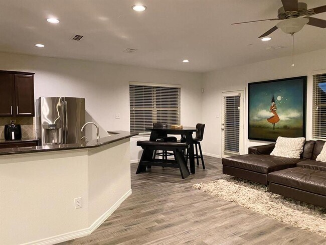 Building Photo - 5446 Little Creek Ct
