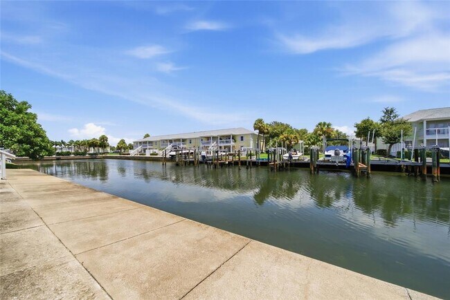 Building Photo - 5092 Beach Dr SE