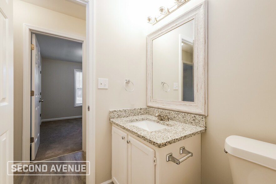 Building Photo - 229 Southern Trace Way