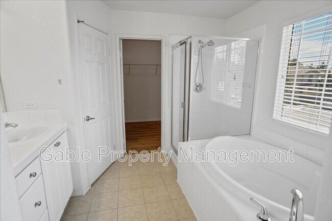 Building Photo - 27366 Dearborn Dr