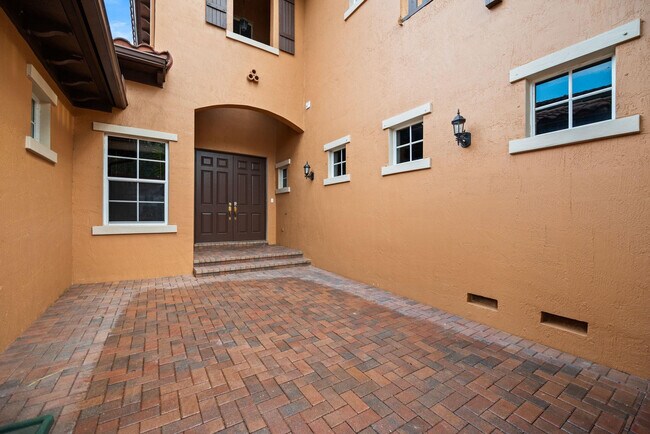 Building Photo - 12225 NW 71st St