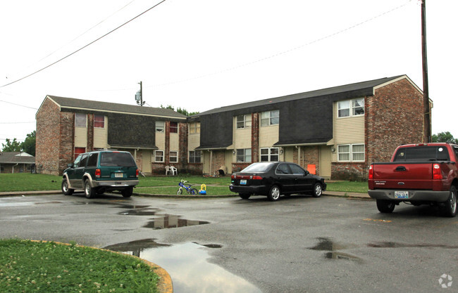 Building Photo - Shelby Manor Apartments