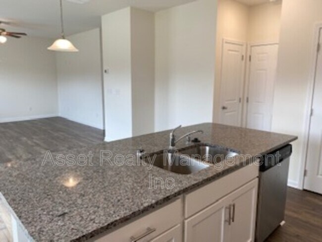 Building Photo - 12134 Evergreen Terrace Ln