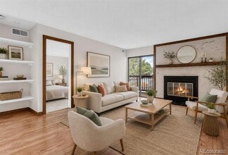 Building Photo - 9666 Brentwood Way