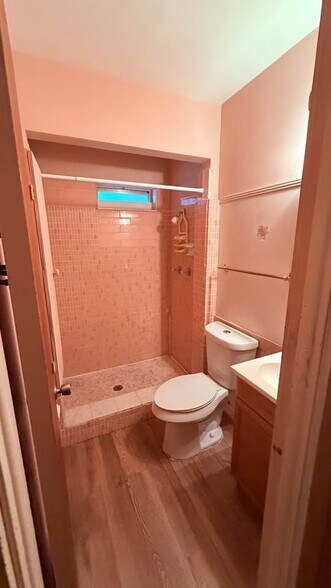 Building Photo - 3324 Webber St