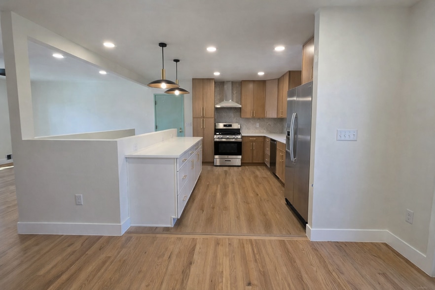 Building Photo - 2934 S Zurich Ct