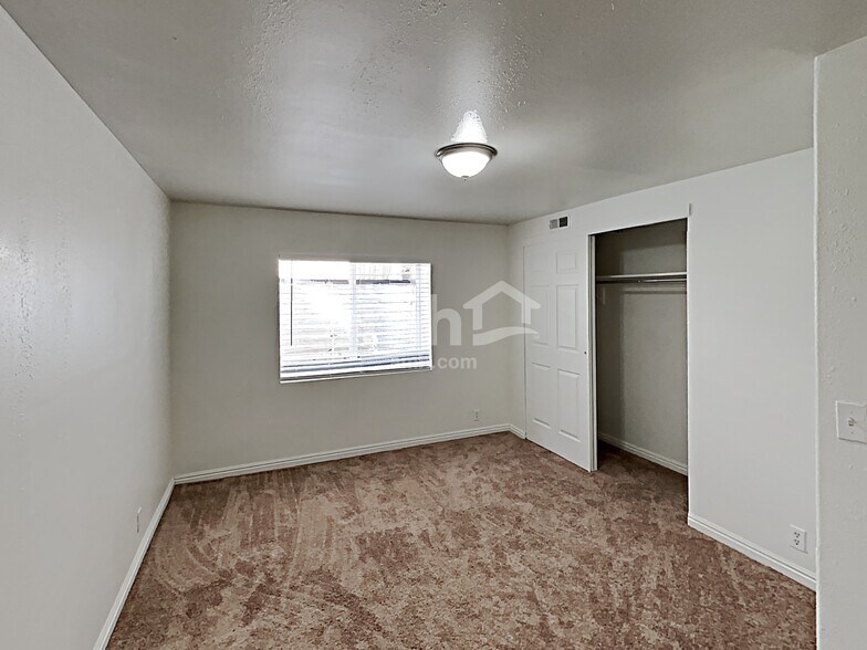 Building Photo - 3877 Chilton Rd
