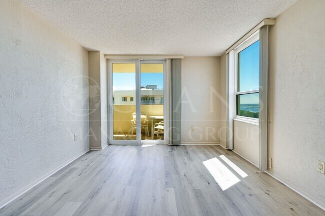 Building Photo - Oceanfront 2BR/2BA High-Rise Condo – Dayto...
