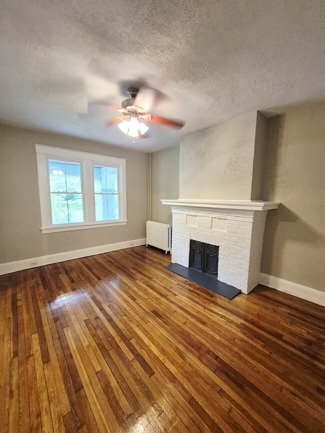 Building Photo - 3017 Dill Ave
