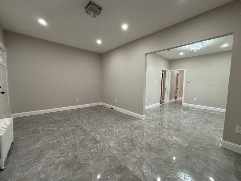 Living Room - 178 Linden Ave