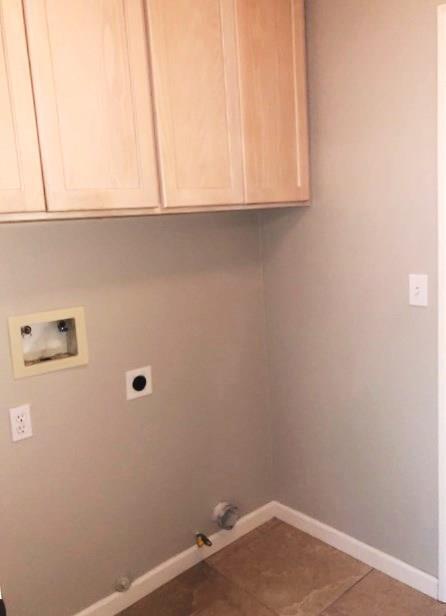 Building Photo - 524 W Russell Ave