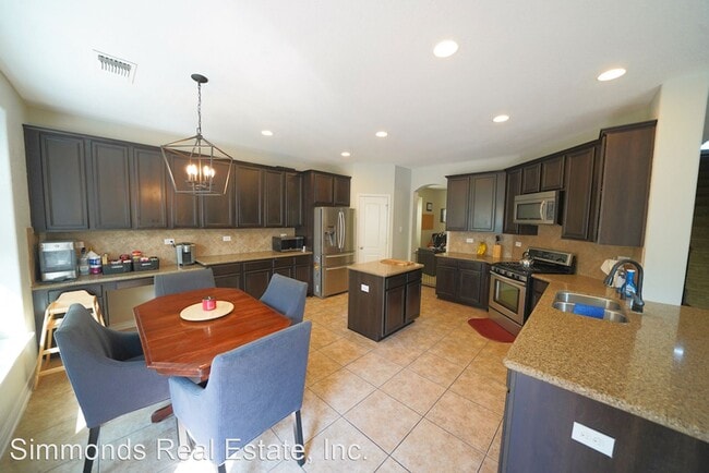 Building Photo - 4 br, 3.5 bath House - 346 Chloe Heights
