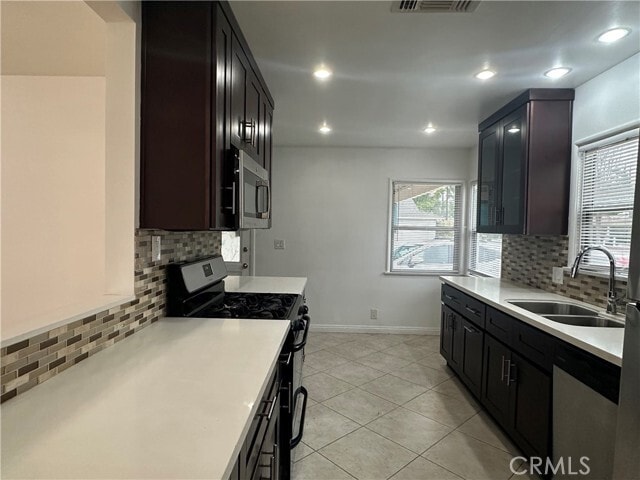 Building Photo - 12811 Cumpston St