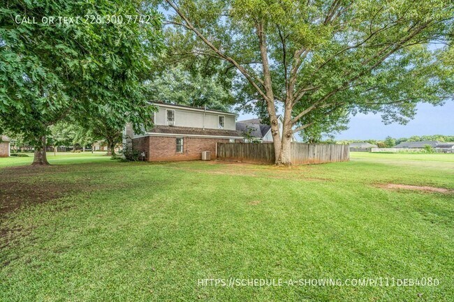 Building Photo - 108 Countryside Ln
