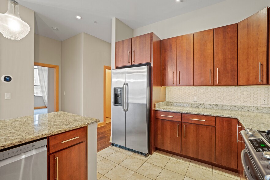 Kitchen - 1111 N Marshall St