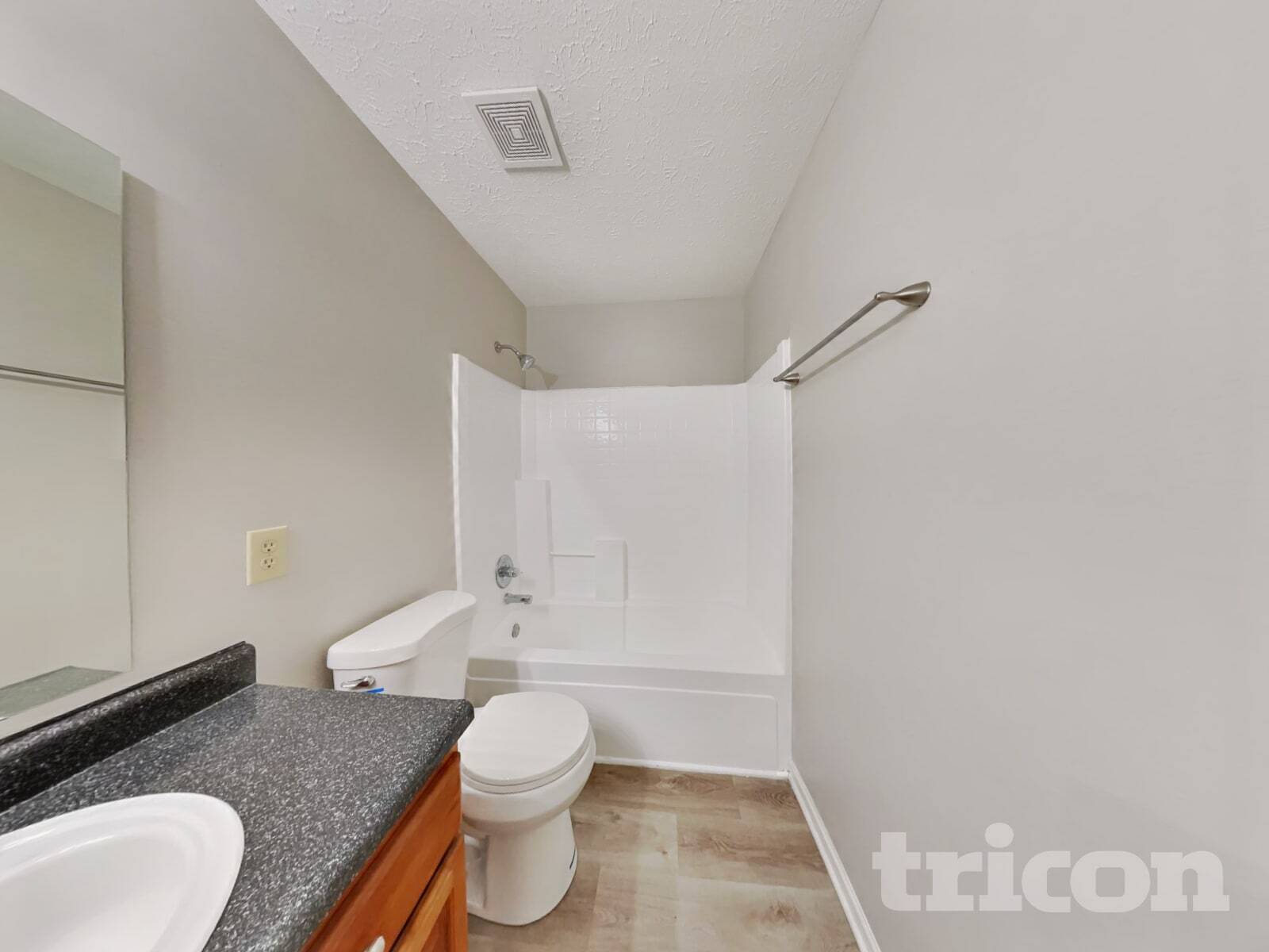 Building Photo - 6422 Coconut Ct