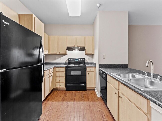 Building Photo - 704 Bristol Village Dr