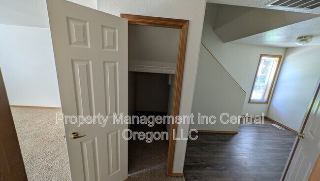 Building Photo - 2110 Baines Blvd