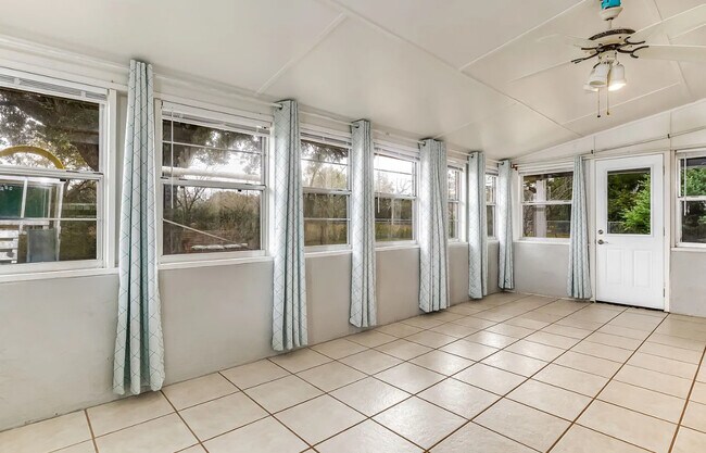 Building Photo - 4324 Grant St