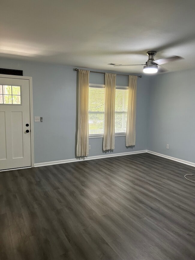 Building Photo - 2319 Boardwalk Ave