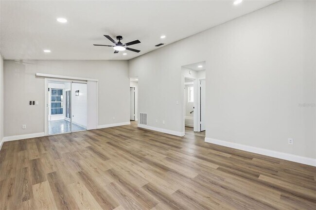 Building Photo - 106 Lamplighter Dr