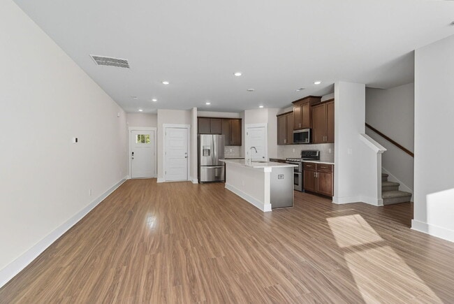 Building Photo - Modern 3BR/2.5BA Townhome in luxurious Village at Chapel Green! $2250/mo rent***